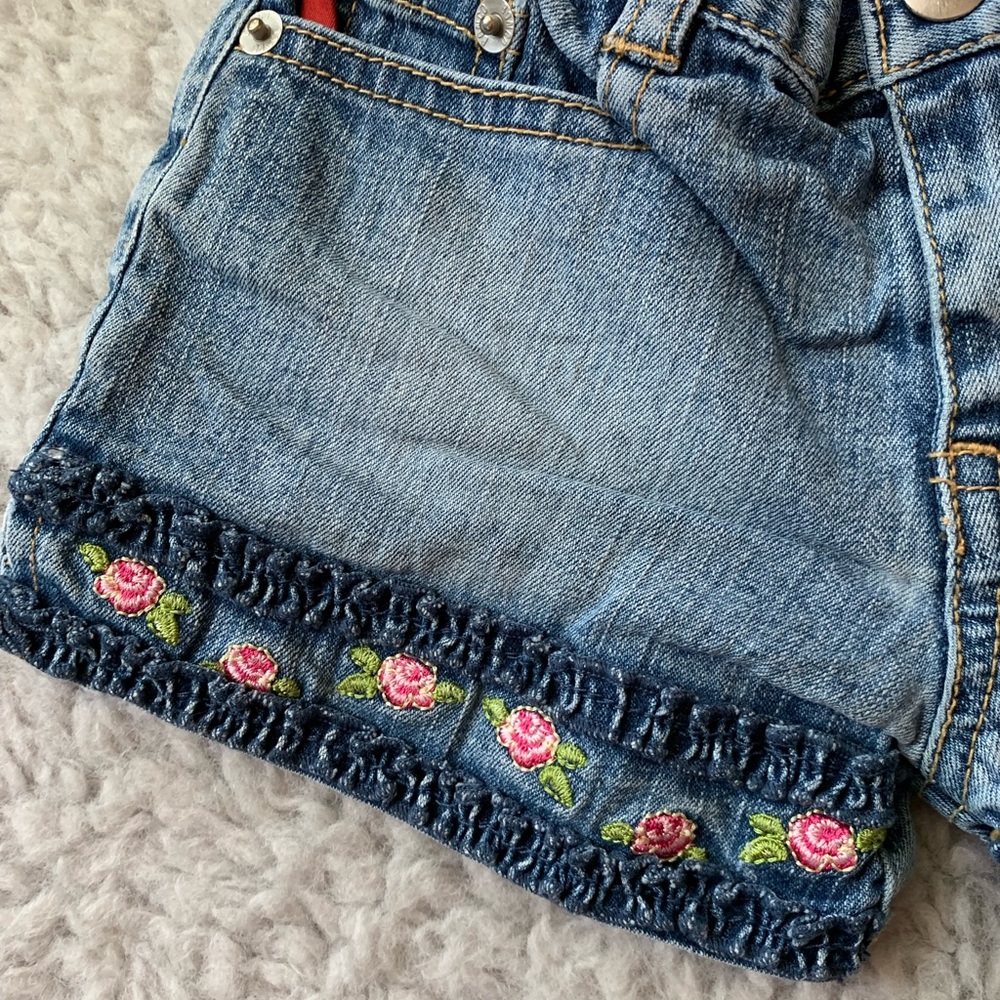 Girls Shorts Set - Picture 2 of 7